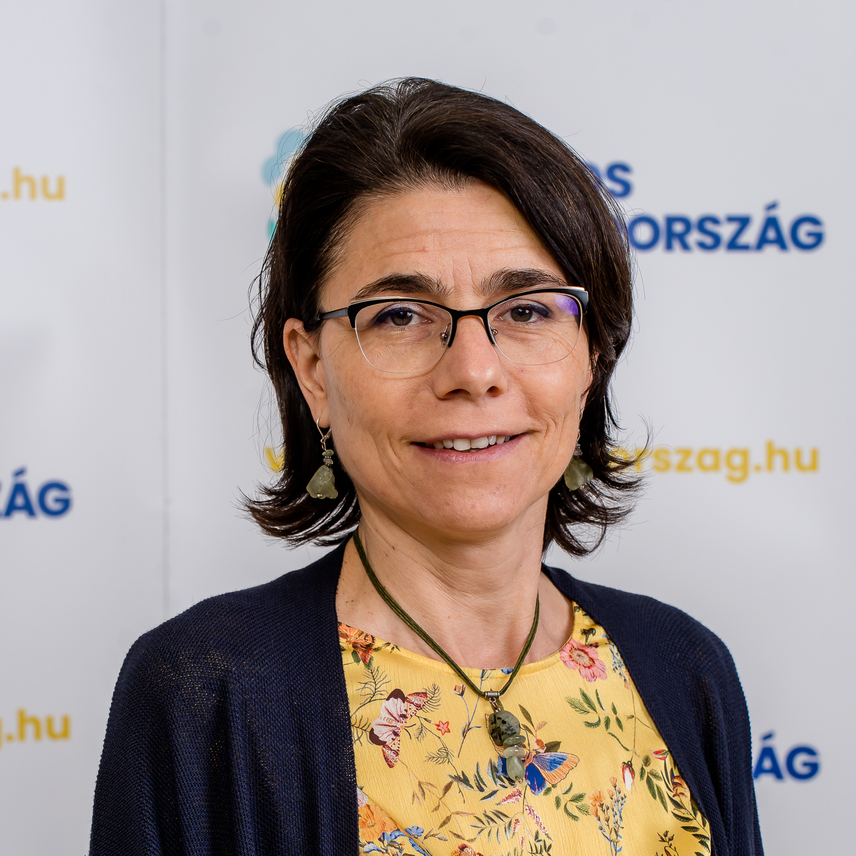 tájépítész kapcsolattartó